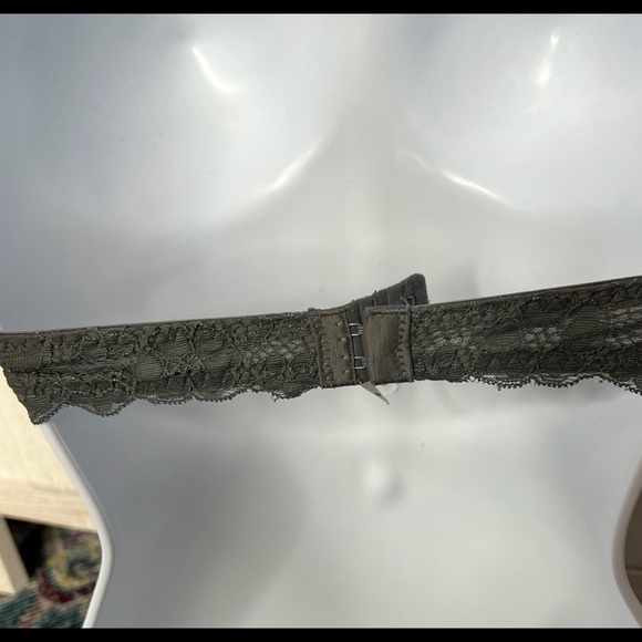 3/20 🎉 Intimately Free People Graphite Galloon Lace Halter Bra, XS - Picture 4 of 6